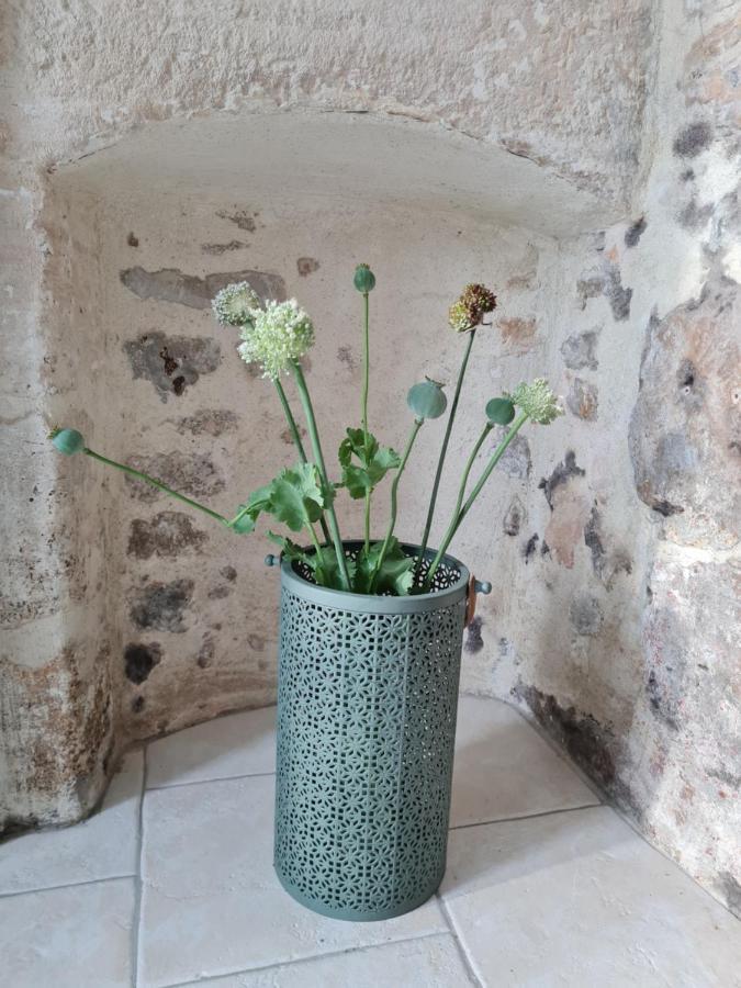 Bed and Breakfast Domaine De La Cour Vautier Mandeville-en-Bessin Esterno foto