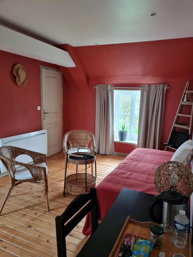 Bed and Breakfast Domaine De La Cour Vautier Mandeville-en-Bessin Esterno foto