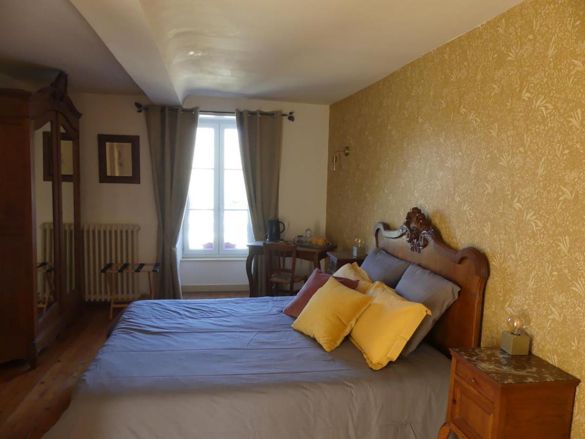 Bed and Breakfast Domaine De La Cour Vautier Mandeville-en-Bessin Esterno foto