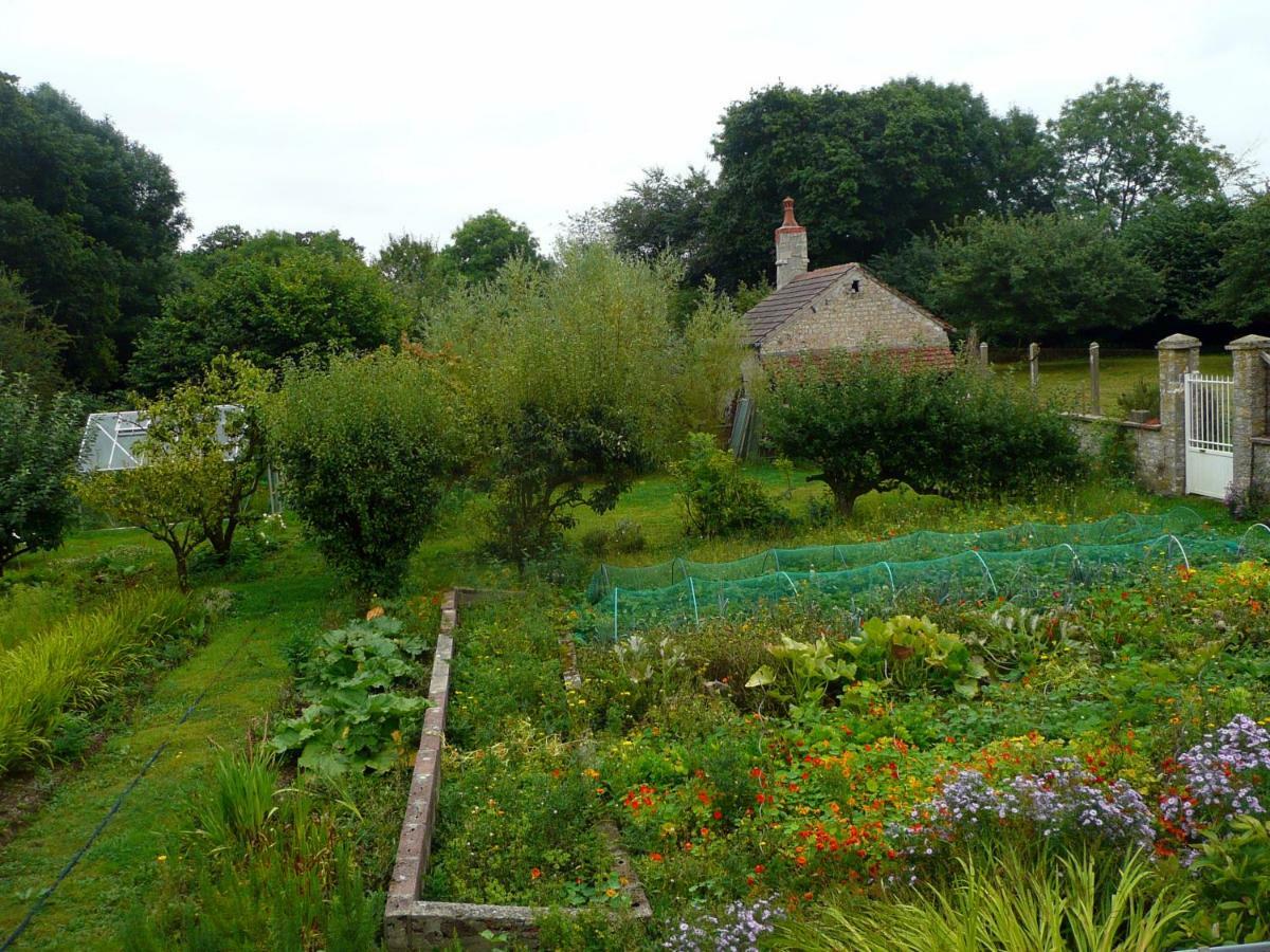 Bed and Breakfast Domaine De La Cour Vautier Mandeville-en-Bessin Esterno foto