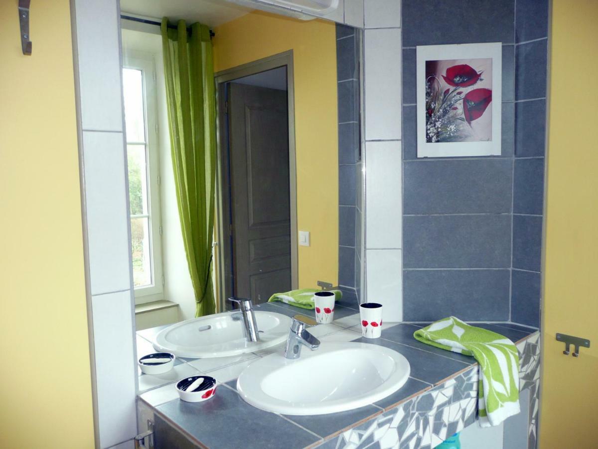 Bed and Breakfast Domaine De La Cour Vautier Mandeville-en-Bessin Esterno foto